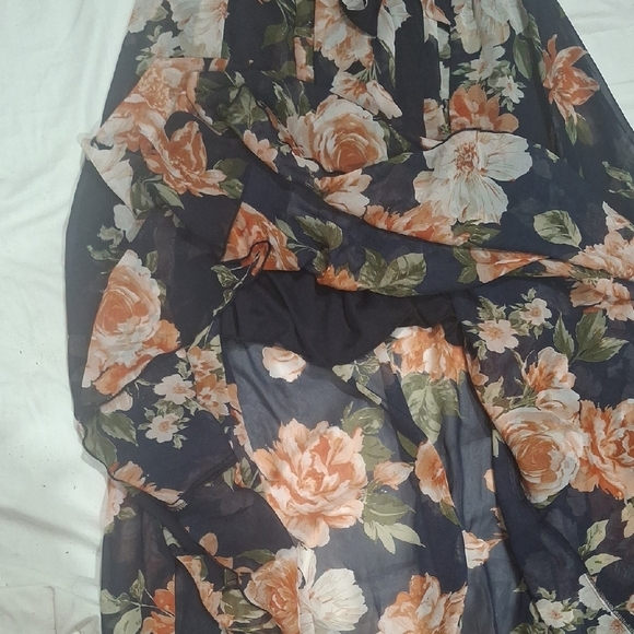 Kate and Lily Wome's Floral Maxi Dress with Wrap Design Size 20W - Picture 8 of 8